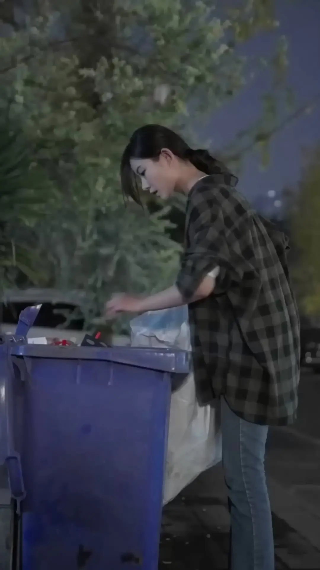 不装了！脚踹渣男后，她竟成全球女战神？逆袭爽翻天！